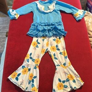 Boutique Bell-Bottom Set